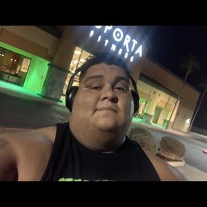 Meet your Posher, Daniel